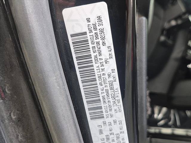 Used 2018 Jeep Wrangler Sahara w/ Connectivity Group AWD/4WD image 27