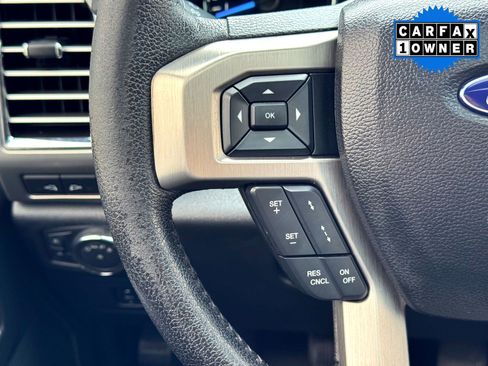 Used 2016 Ford F150 Platinum w/ Equipment Group 701A Luxury RWD image 22