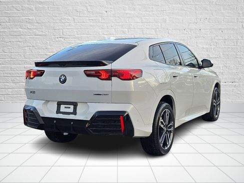 Certified 2025 BMW X2 xDrive28i w/ Premium Package image 6