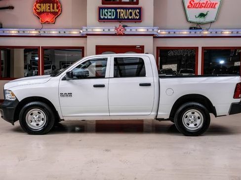Used 2017 RAM 1500 Tradesman w/ Popular Equipment Group RWD image 12