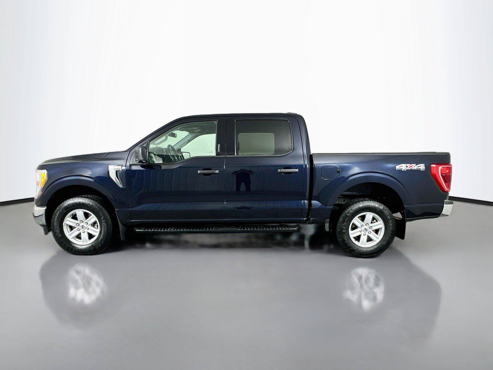 Used 2021 Ford F150 XLT w/ Equipment Group 301A Mid AWD/4WD image 8