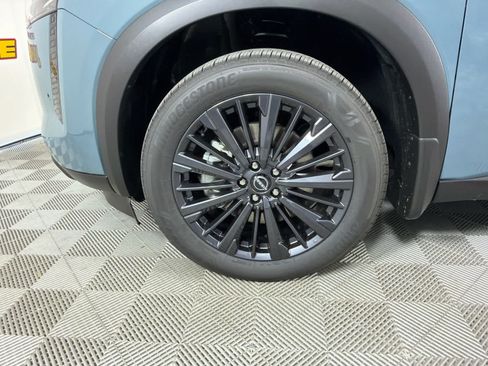 New 2026 Nissan Pathfinder SL w/ SL Premium Package FWD image 10