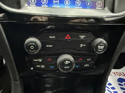 Used 2017 Chrysler 300 S image 19