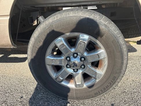 Used 2014 Ford F150 XLT w/ Equipment Group 302A Luxury AWD/4WD image 24