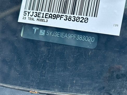Used 2023 Tesla Model 3 Standard Range RWD image 3