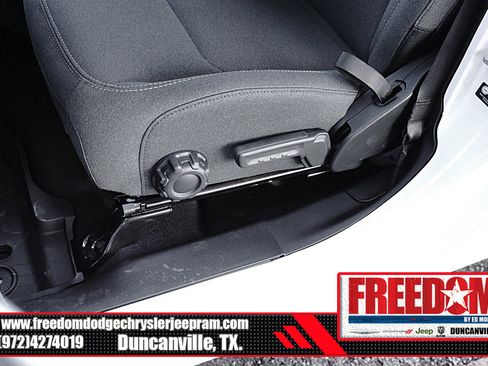 New 2026 Jeep Gladiator Sport AWD/4WD image 38