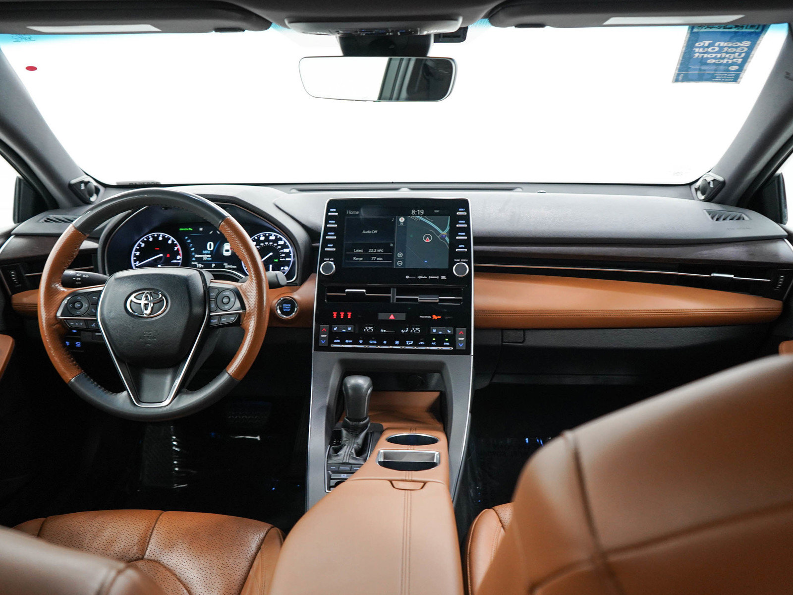 Used 2019 Toyota Avalon Limited FWD image 13