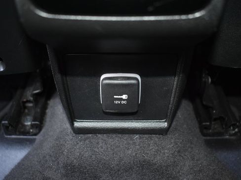 Used 2023 Jeep Compass Limited image 34