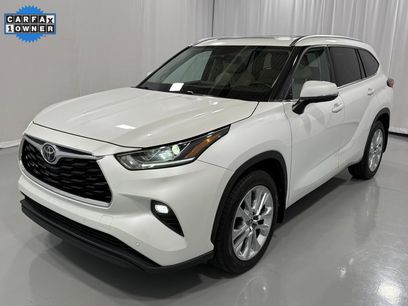 Used 2023 Toyota Highlander Limited