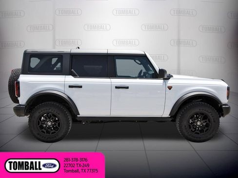 Certified 2026 Ford Bronco Badlands AWD/4WD image 9