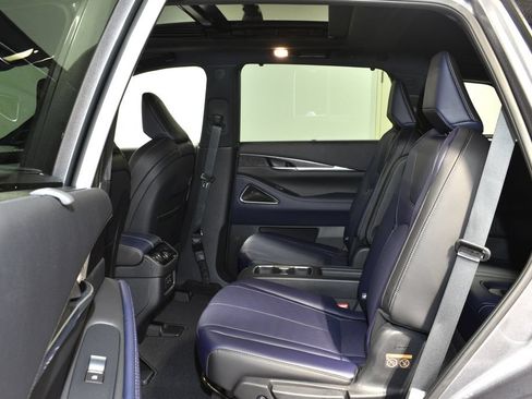 Certified 2026 INFINITI QX60 Sport w/ Dark Cargo Package AWD/4WD image 30