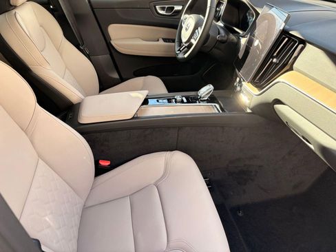 Used 2026 Volvo XC60 B5 Core w/ Climate Package AWD/4WD image 26