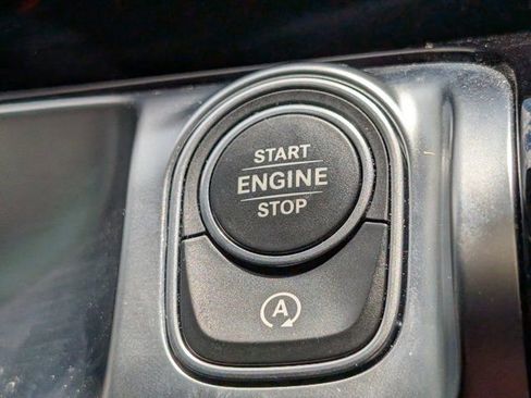 Used 2021 Mercedes-Benz GLB 250 image 29