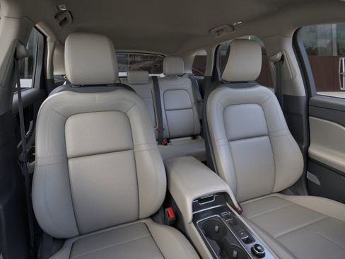 New 2026 Lincoln Corsair Premiere image 10