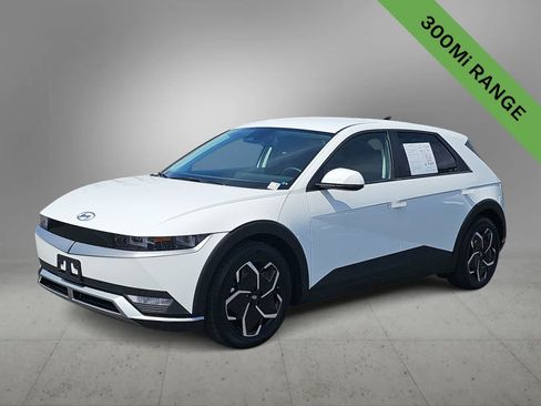 Used 2024 Hyundai Ioniq 5 SEL RWD image 4