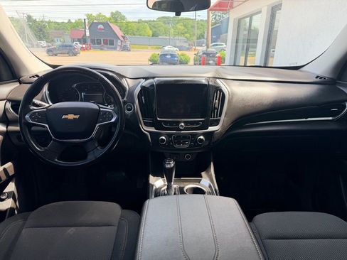 Used 2019 Chevrolet Traverse LT w/ LPO, Floor Liner Package AWD/4WD image 19