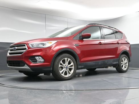 Used 2018 Ford Escape SEL image 22