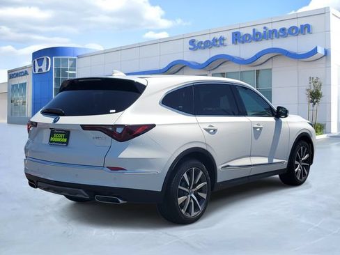 Used 2025 Acura MDX FWD w/ Technology Package image 4