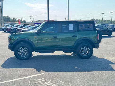 Used 2022 Ford Bronco Badlands AWD/4WD image 6