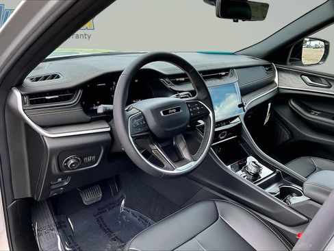 New 2026 Jeep Grand Cherokee L Limited AWD/4WD image 7