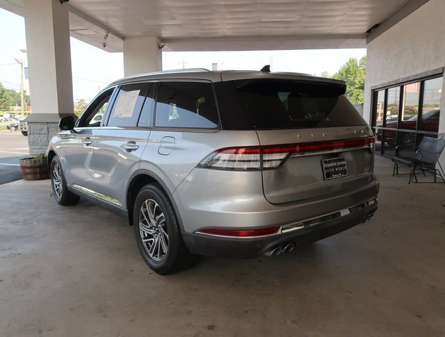 Used 2021 Lincoln Aviator AWD image 5