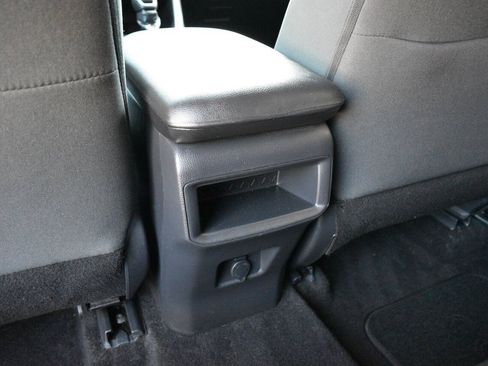Used 2021 Toyota RAV4 LE FWD image 12