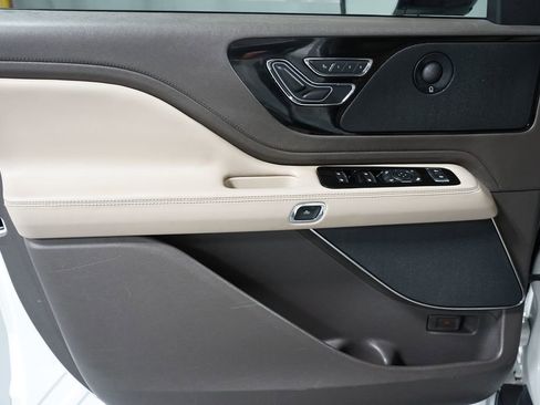 Used 2021 Lincoln Aviator Grand Touring w/ Equipment Group 301A image 33