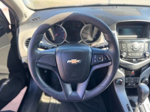 Used 2016 Chevrolet Cruze LS FWD image 14