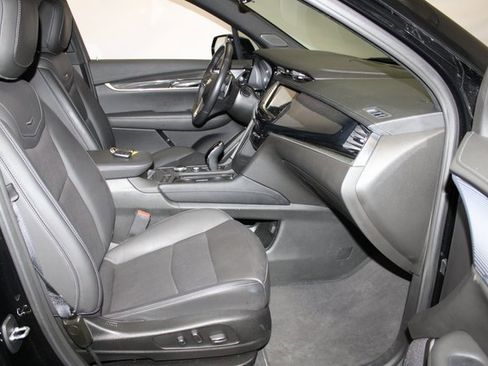 Certified 2024 Cadillac XT6 Sport w/ Technology Package image 15