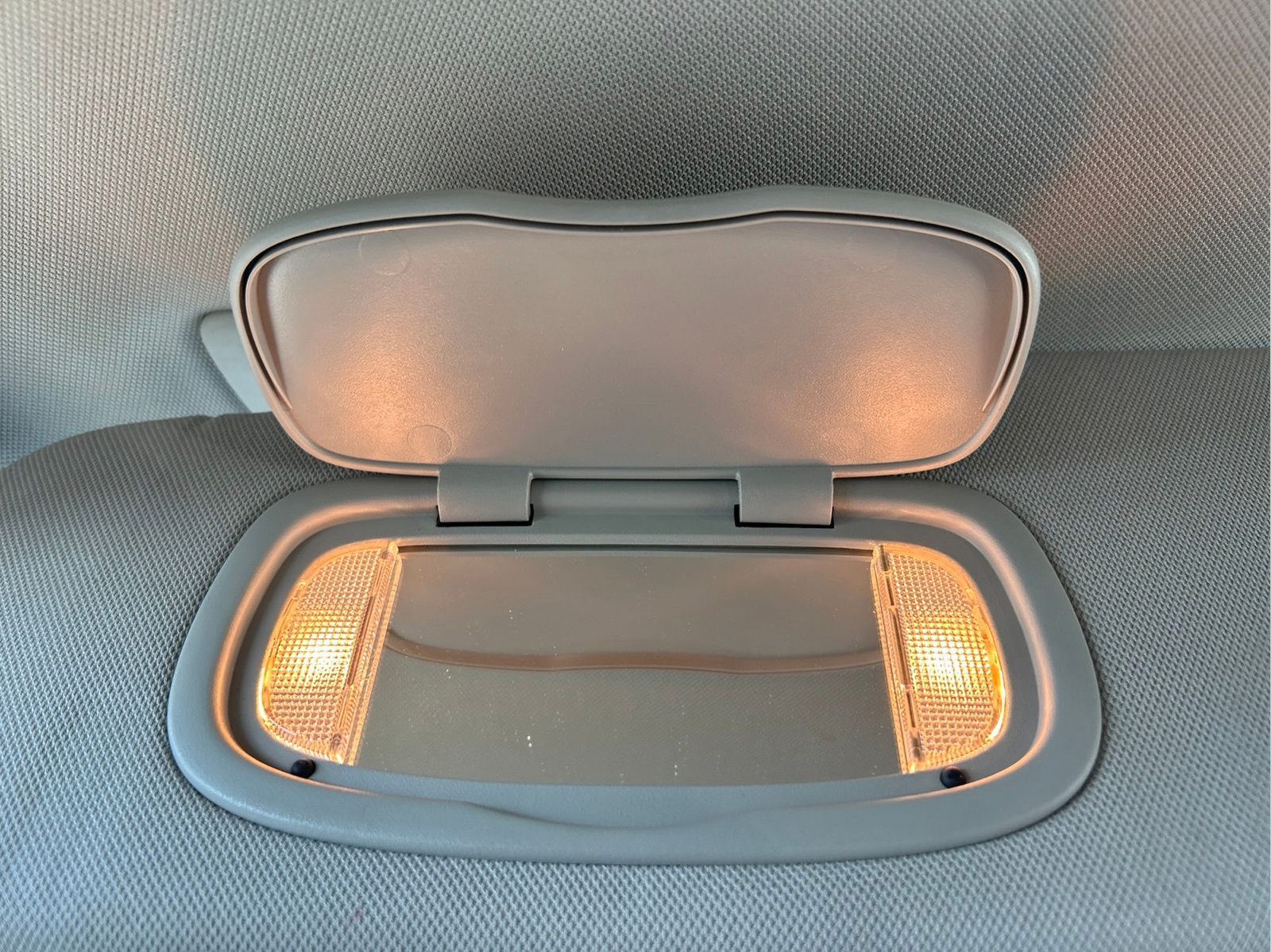 Certified 2023 Chrysler Pacifica Limited AWD/4WD image 31