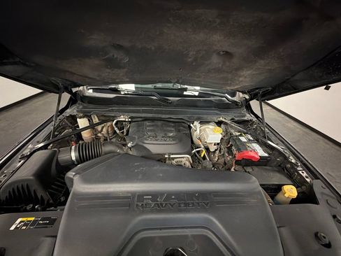 Used 2019 RAM 2500 Tradesman AWD/4WD image 36