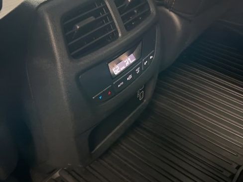 Used 2022 Honda Pilot TrailSport image 33