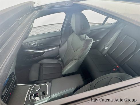 Used 2025 BMW 330i xDrive Sedan w/ Premium Package image 23