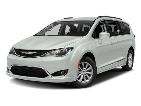 Used 2017 Chrysler Pacifica Touring-L image 1