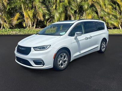 Used 2022 Chrysler Pacifica Limited