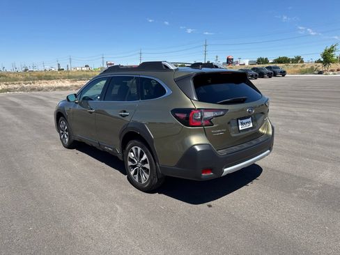 Used 2023 Subaru Outback Touring XT AWD/4WD image 5