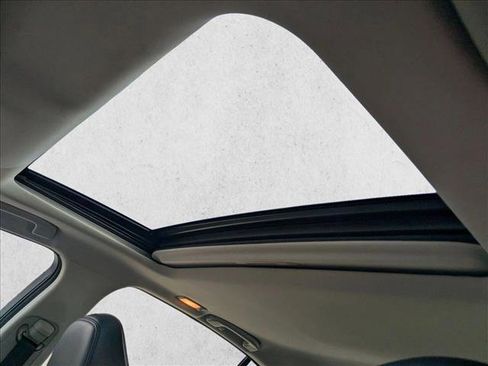 Used 2015 INFINITI Q50 2.0t w/ Moonroof Package image 14