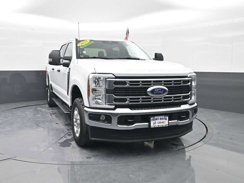 Used 2025 Ford F250 XLT image 2