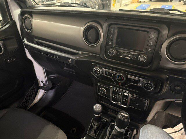 Used 2021 Jeep Wrangler Unlimited Sport AWD/4WD image 19