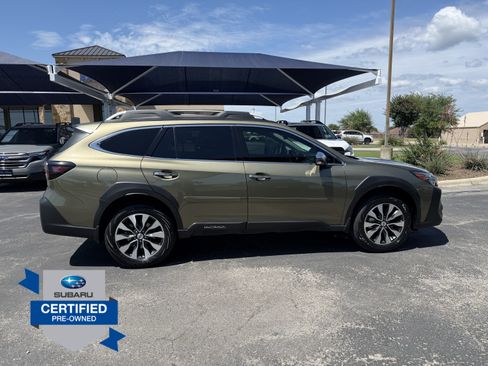 Used 2023 Subaru Outback Touring XT AWD/4WD image 8