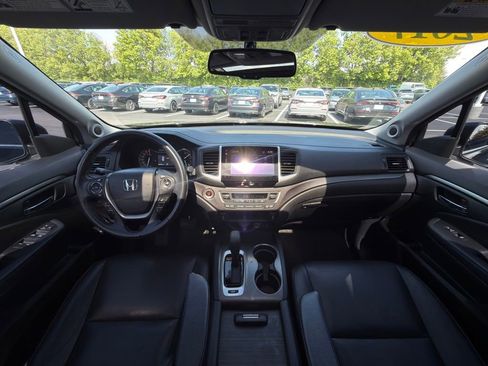 Used 2017 Honda Pilot EX-L image 12