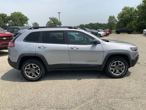 Used 2022 Jeep Cherokee Trailhawk AWD/4WD image 13