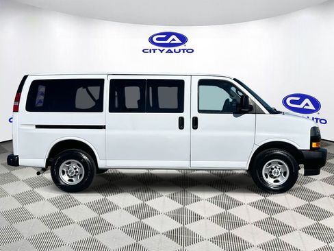 Used 2023 Chevrolet Express 3500 LS image 2