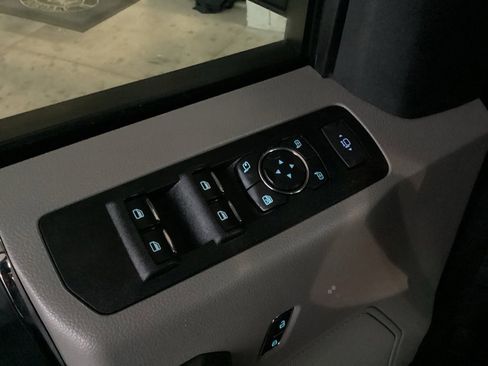 Used 2021 Ford F250 XLT w/ XLT Premium Package image 58