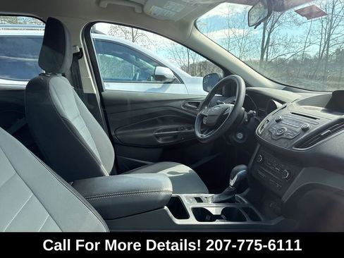 Used 2018 Ford Escape S image 3