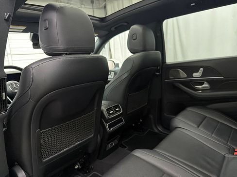 Used 2024 Mercedes-Benz GLS 450 4MATIC image 22