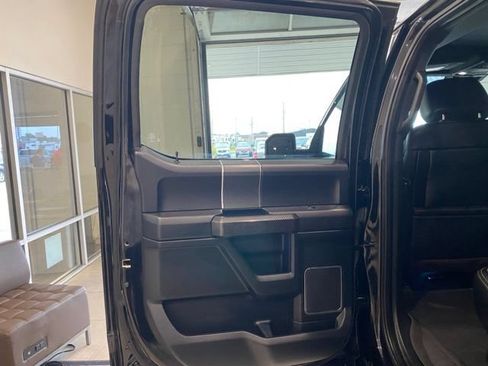 Used 2019 Ford F150 Lariat w/ Equipment Group 502A Luxury AWD/4WD image 14