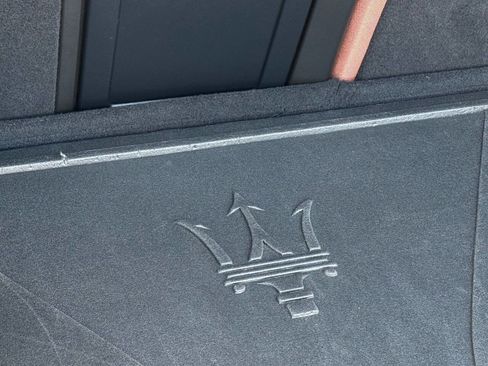 Used 2019 Maserati Levante AWD/4WD image 20