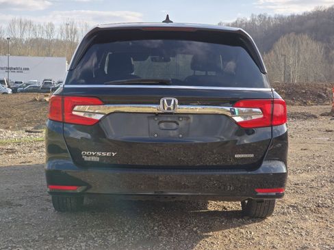 Used 2018 Honda Odyssey Touring image 13