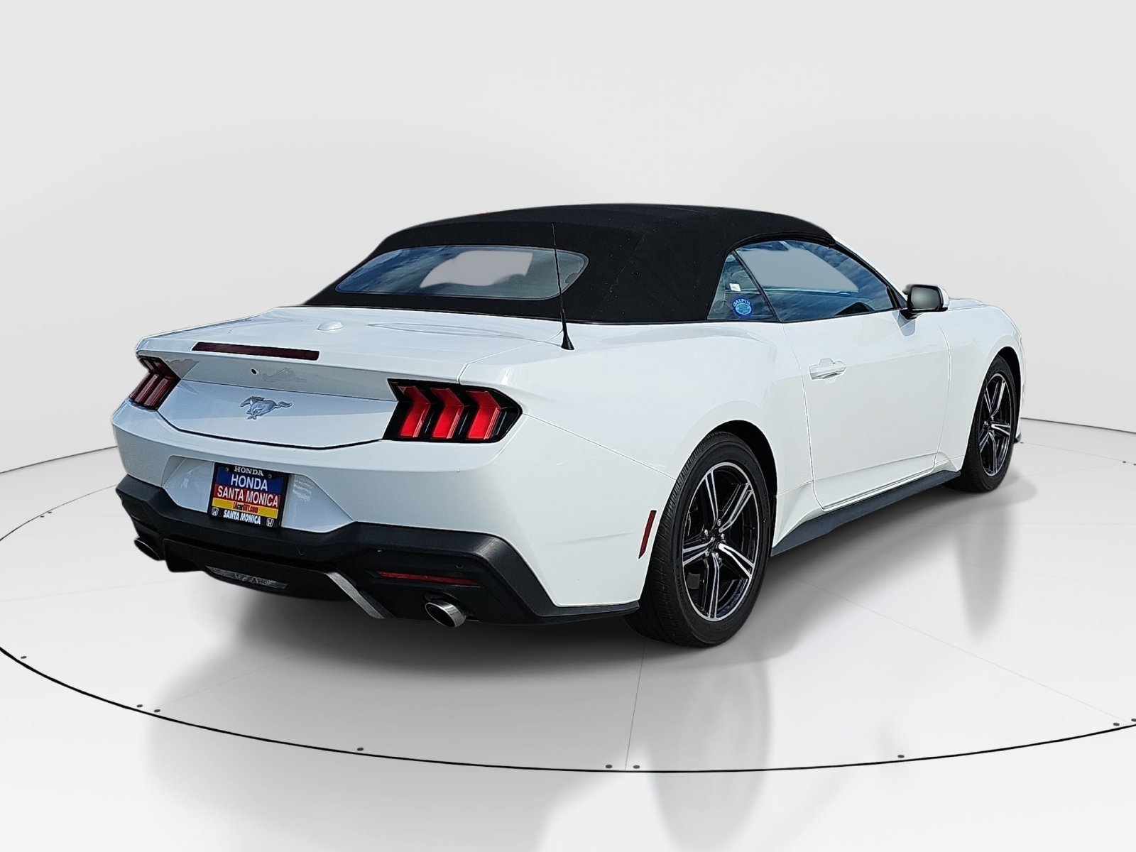 Used 2024 Ford Mustang Convertible RWD image 5
